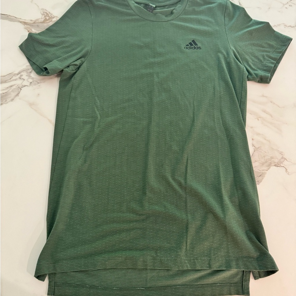 Adidas men’s green tshirt. Size XS